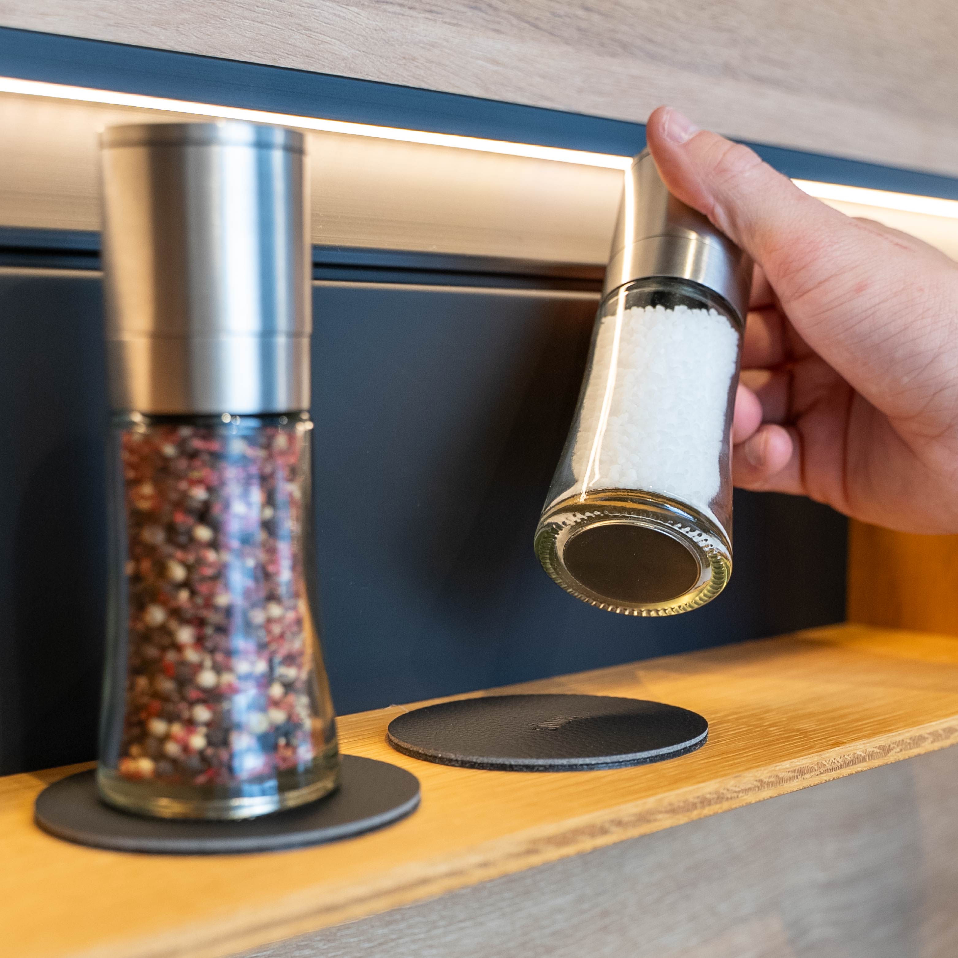 Magnet-Gewürzmühlen inkl. Leiste