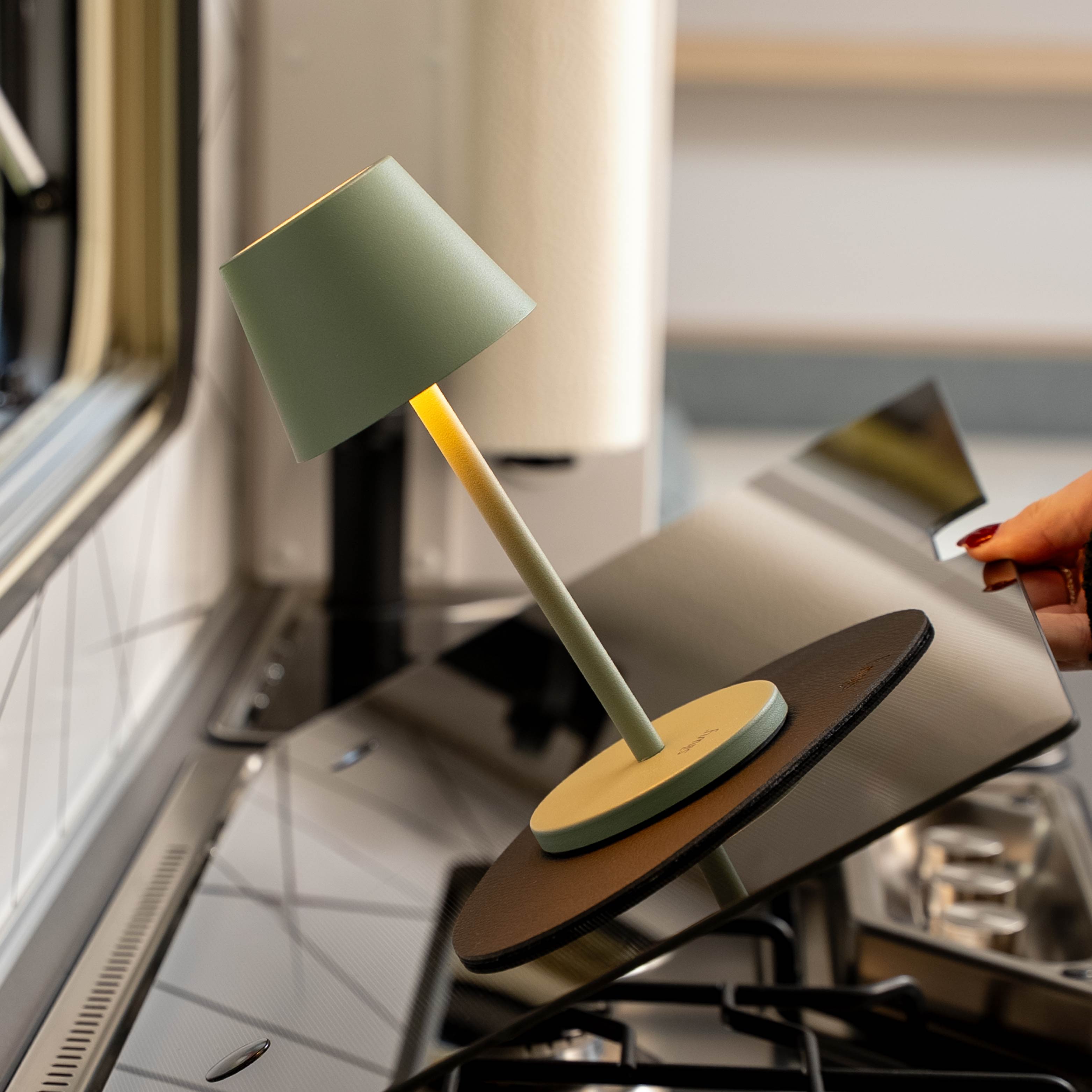 Lampe magnétique S SAGE incl. set de table