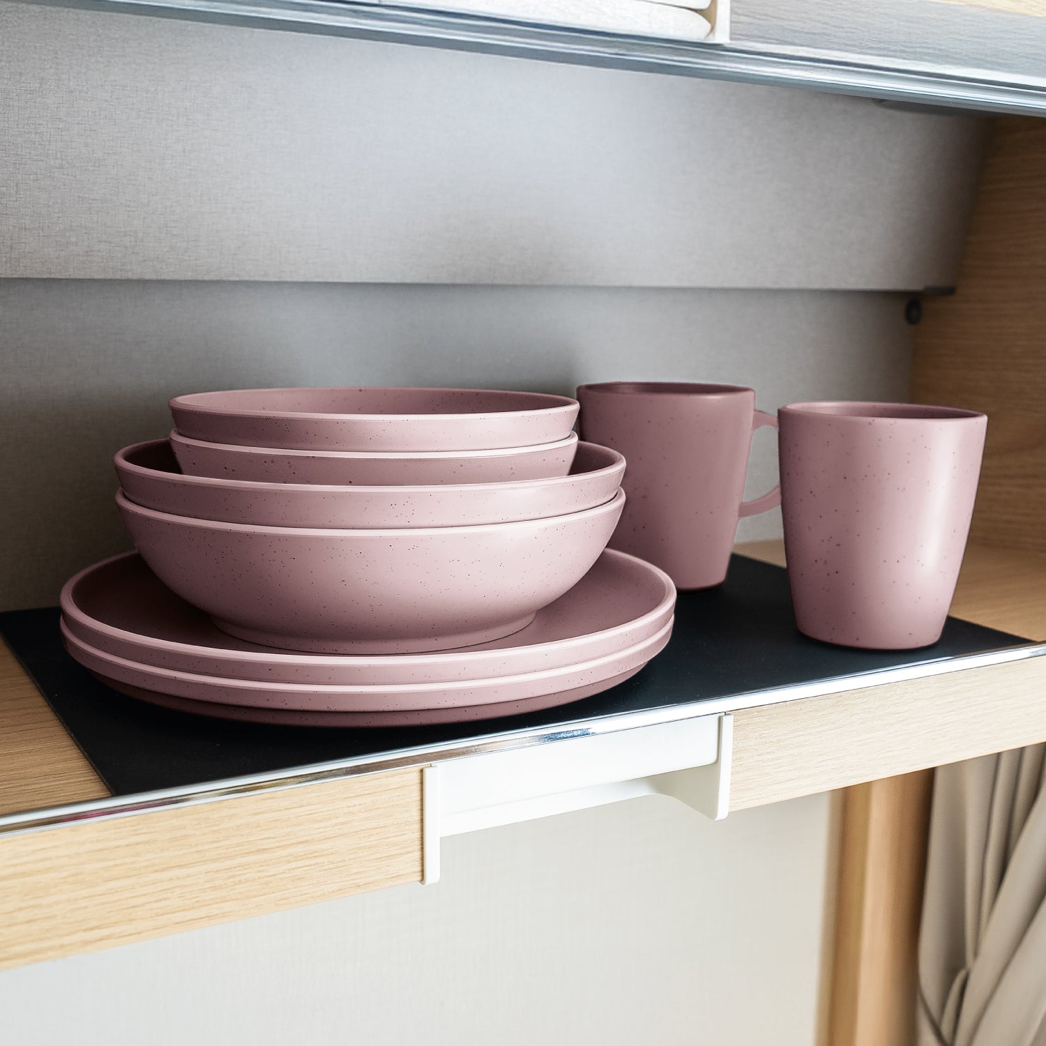 Magnetic Plastic Tableware Set DOLOMIT ROSE