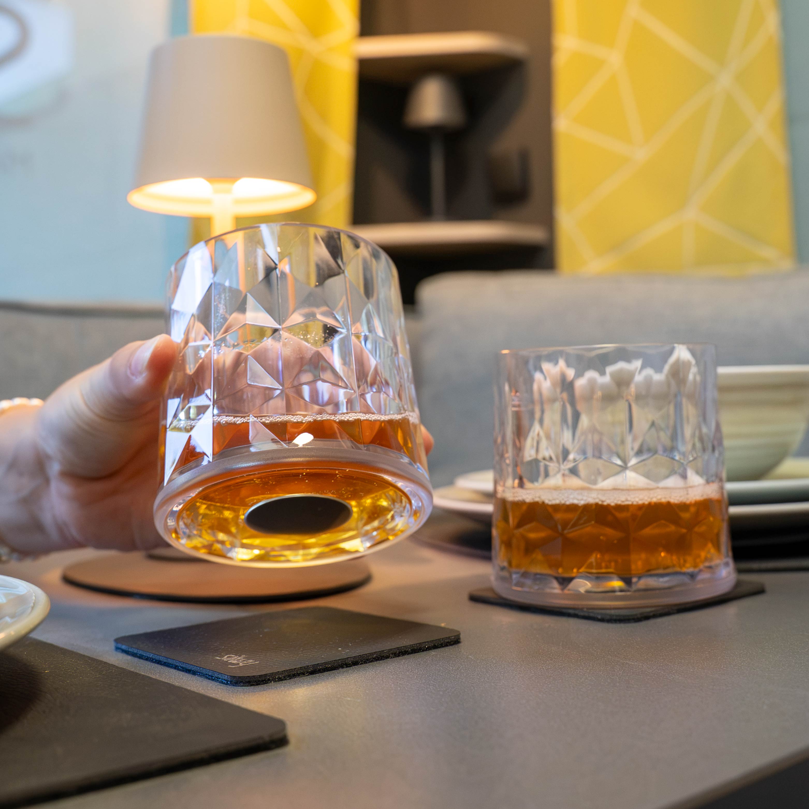 Vasos de plástico con imán TUMBLER TRANSPARENTE