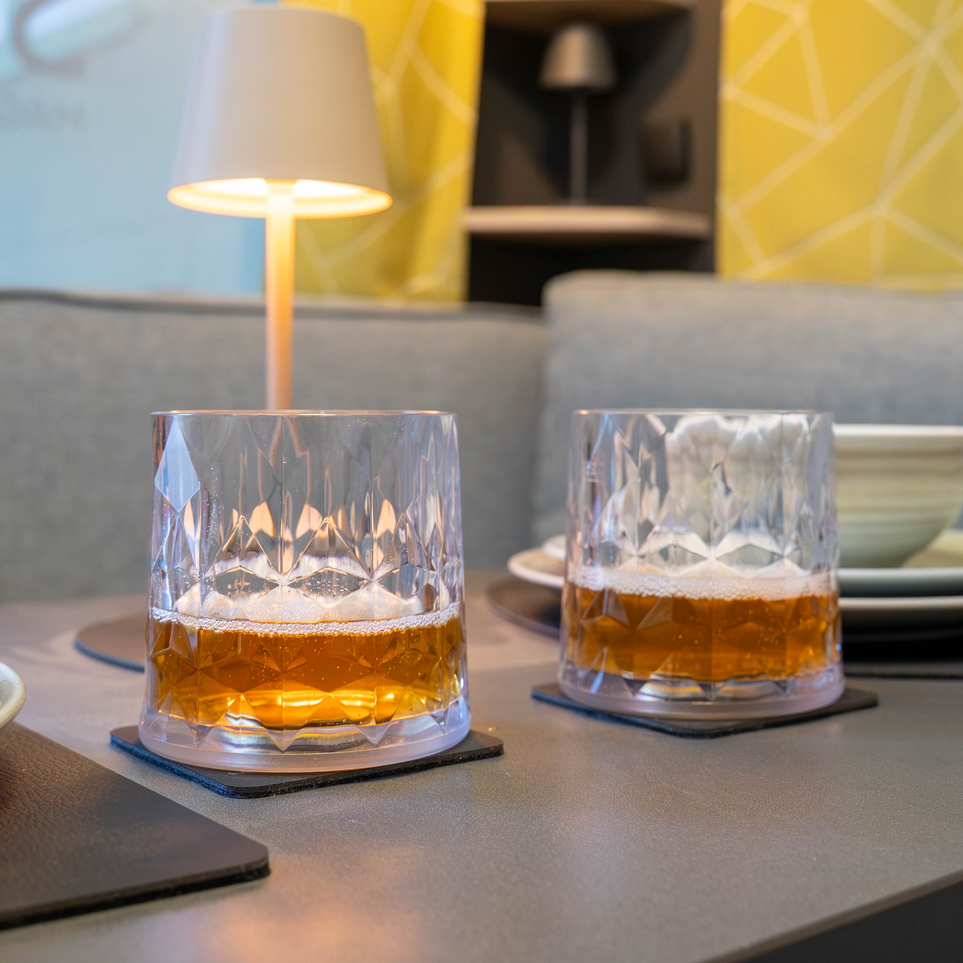 Vasos de plástico con imán TUMBLER TRANSPARENTE