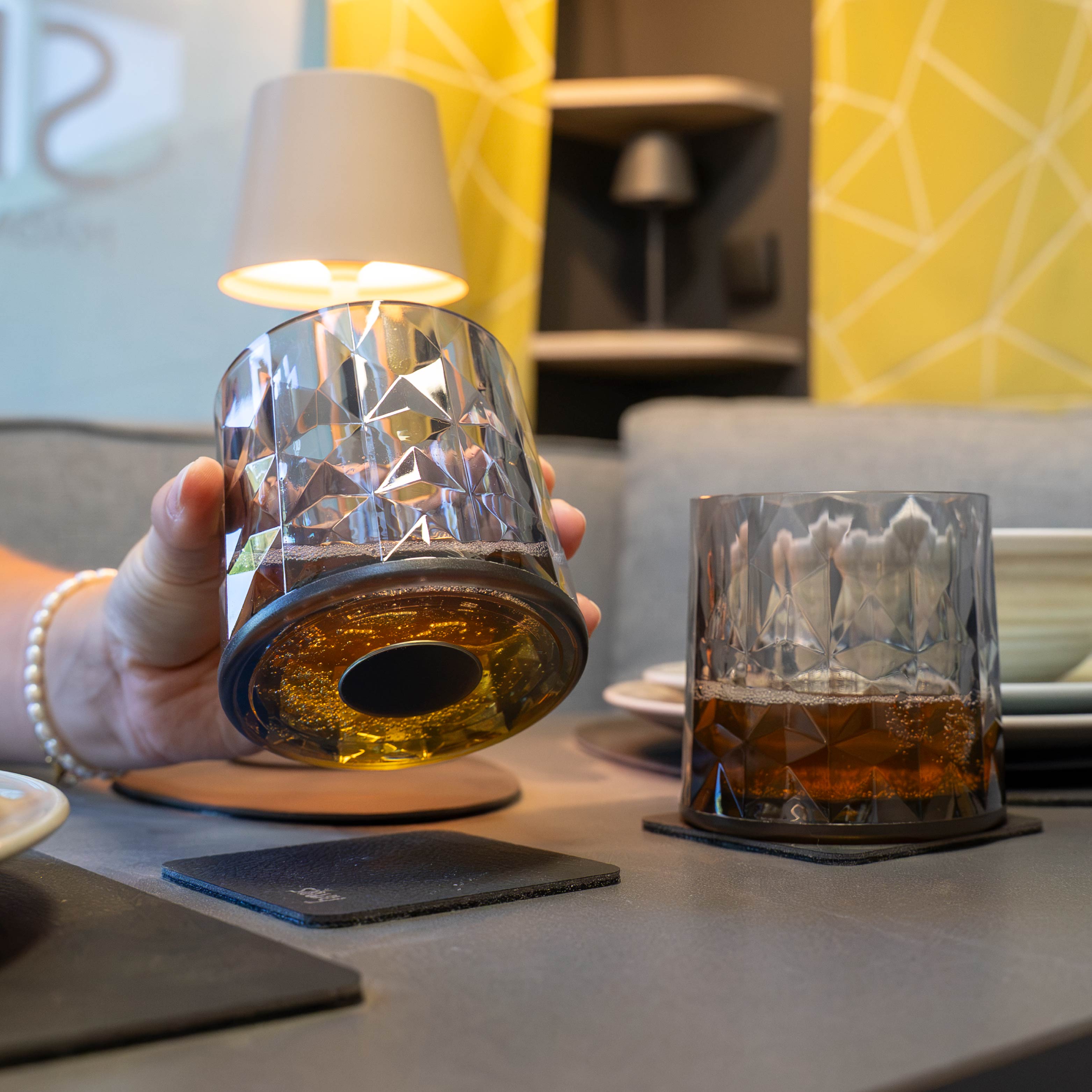 Vasos de plástico con imán TUMBLER GRIS